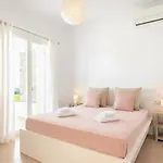 Darros Vila *